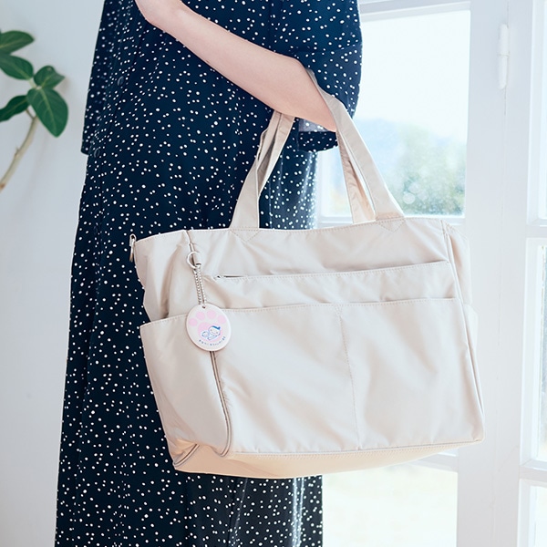 撥水12ポケット2WAYボストンバッグ（チャーム付き）