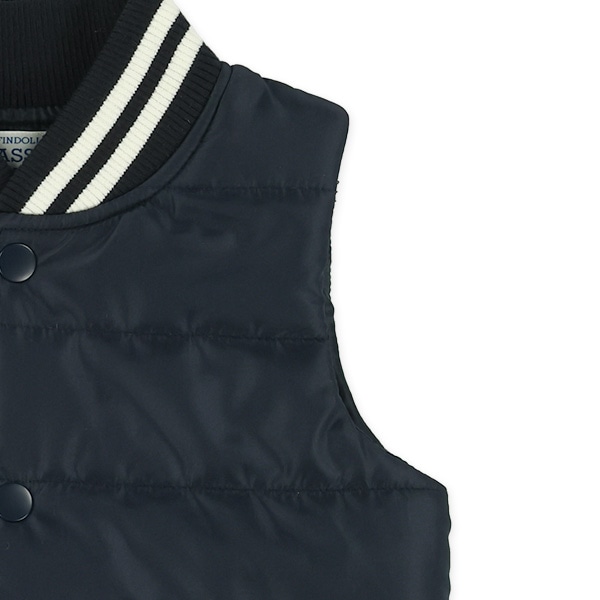 タフタ中綿ベスト