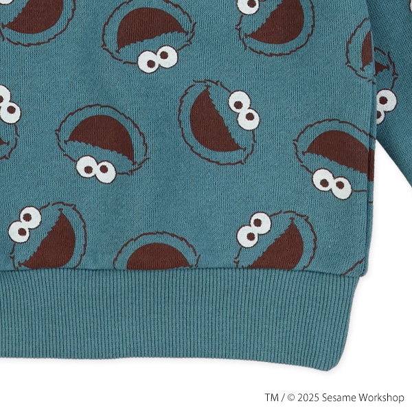 裏起毛総柄トレーナー（セサミストリート）