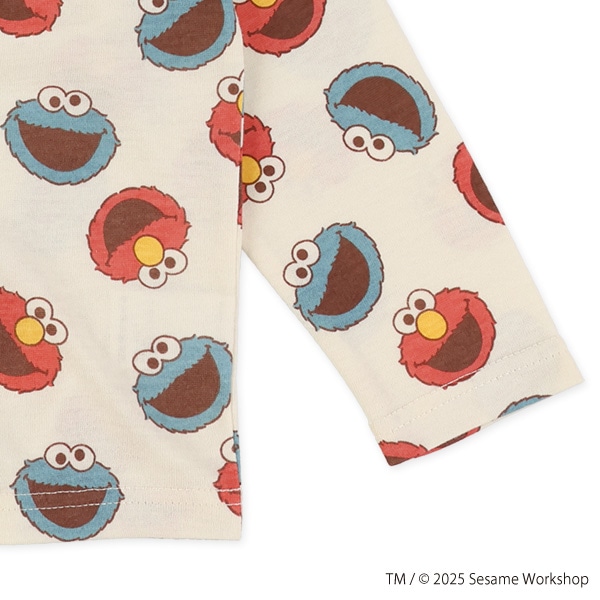 総柄長袖Tシャツ（セサミストリート）