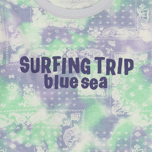 バンダナ柄ドロップショルダーTシャツ