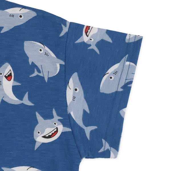 サメ総柄半袖Tシャツ