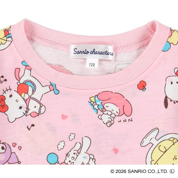 総柄半袖Tシャツ（ハローキティ・サンリオキャラクターズ）