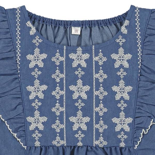 デニム胸刺繍ノースリーブブラウス