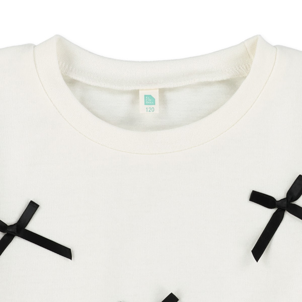 リボン付き長袖Tシャツ