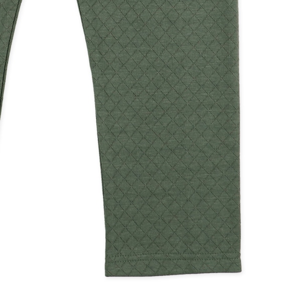 ソフトキルト長袖パジャマ（カラフル恐竜）