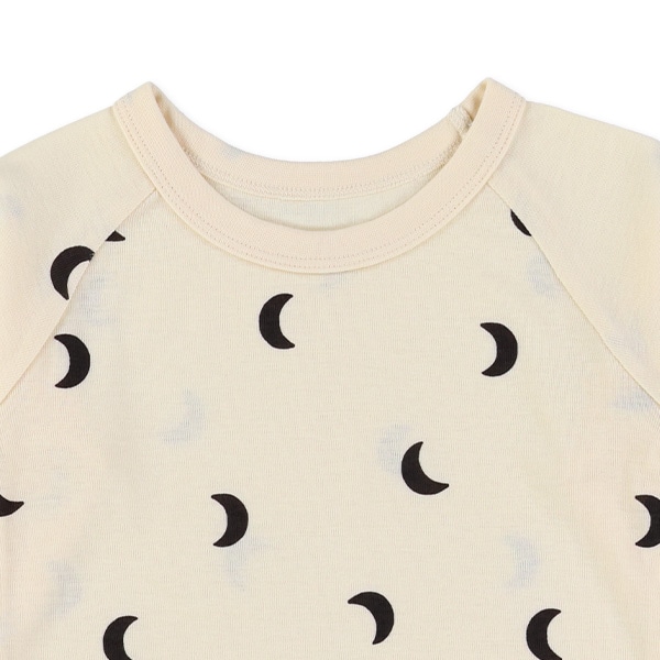 スリムフィット長袖パジャマ（月総柄）