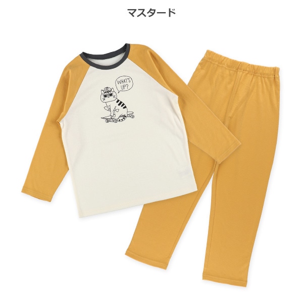 ラグラン長袖パジャマ（ねこスケボー）
