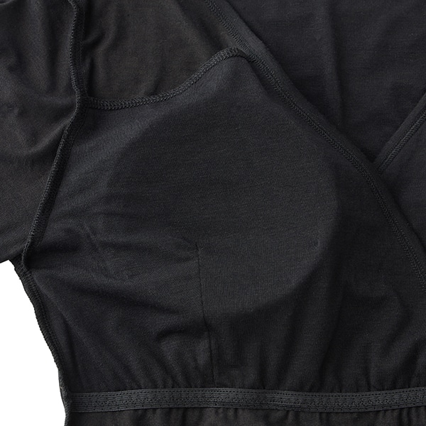 HOTWRAP）取り外し可能カップ付きクロスオープン8分袖スリーマー（ブラック）