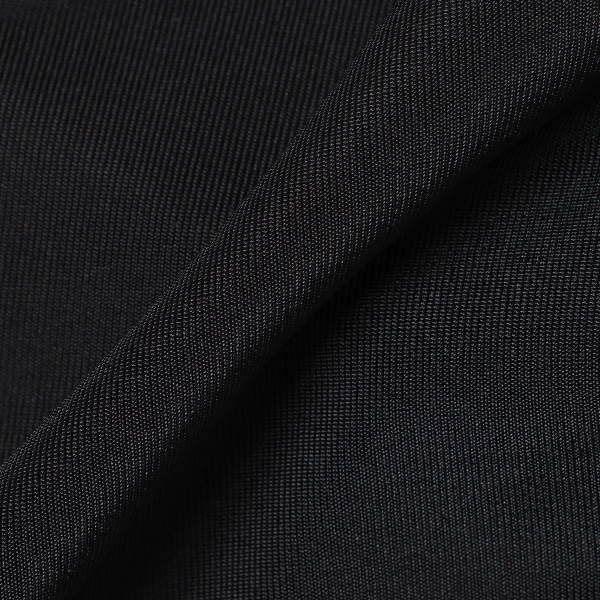 DRYWRAP）取り外し可能カップ付きクロスオープンハーフトップ（ブラック）