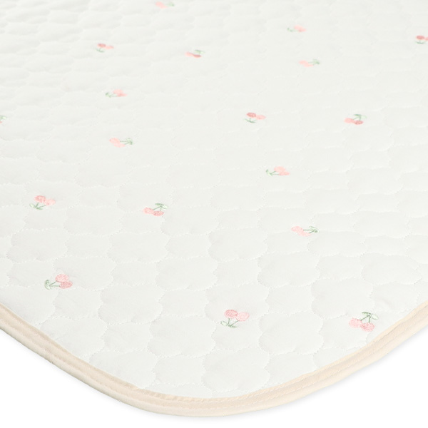 イブル防水キルトパッド（チェリー）