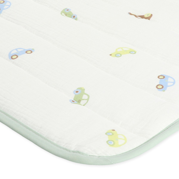 ミニサイズふわもち通期敷きパッド（くるま）