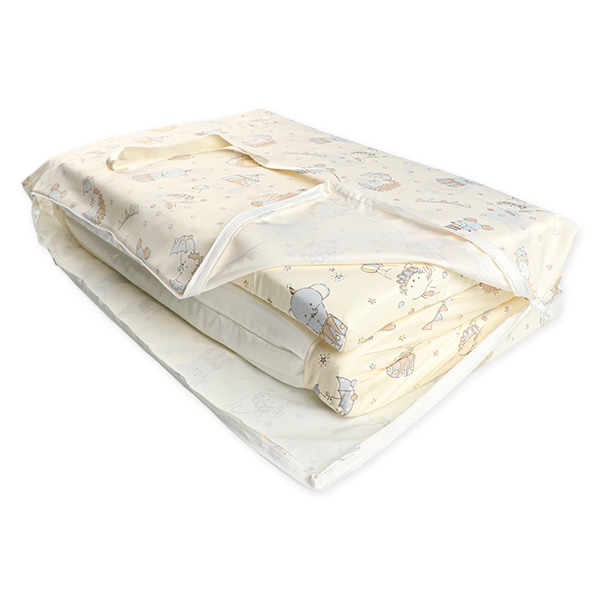 0ヶ月から使えるお昼寝布団4点セット（サーカス/フィッティングシーツ）