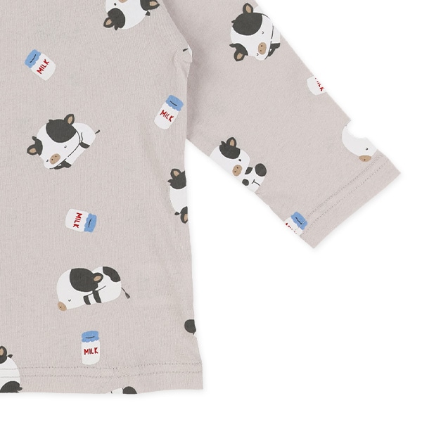 腹巻付き長袖パジャマ（うし・ミルク）