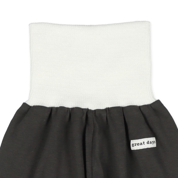 2枚組腹巻付きスペアパンツ（月柄・無地）