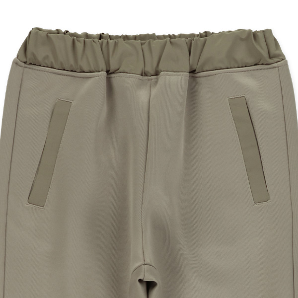 7分丈ポンチポケット付きパンツ