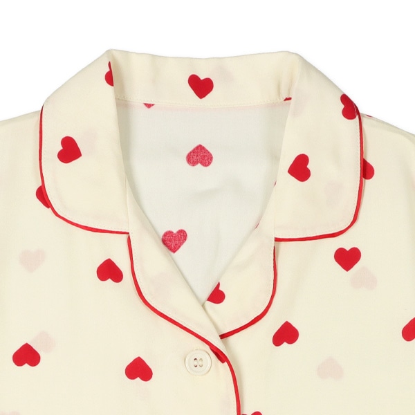 前開き半袖パジャマ（パイピング・ハート総柄）