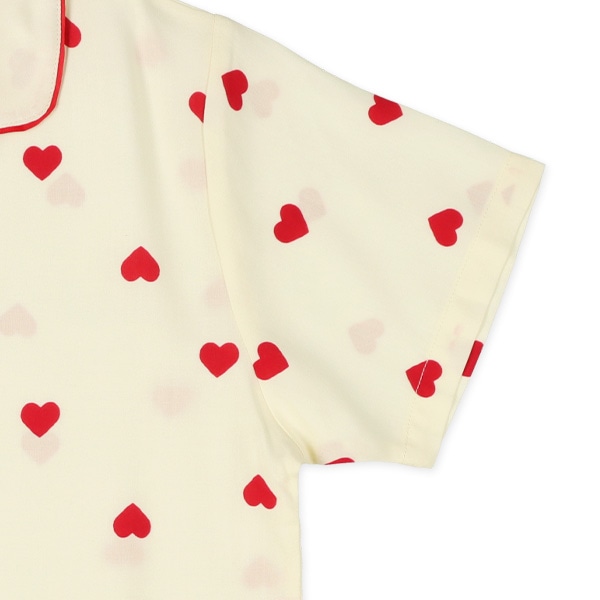 前開き半袖パジャマ（パイピング・ハート総柄）