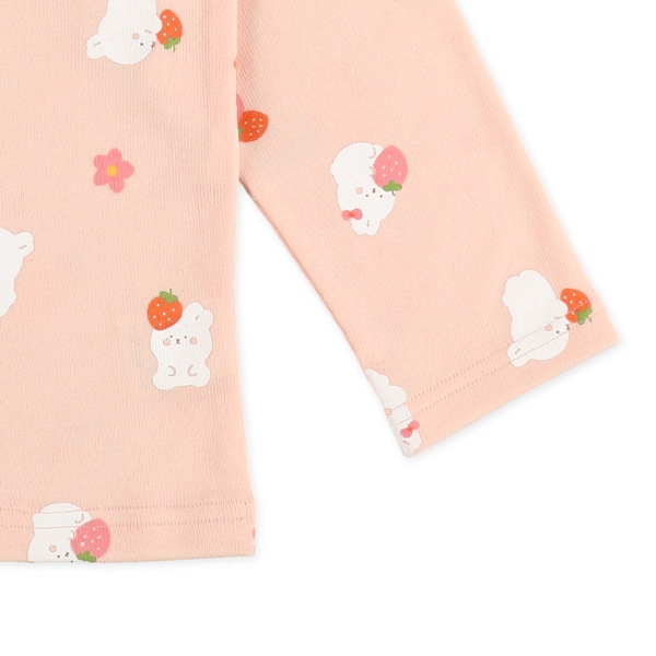 長袖パジャマ（うさぎ・いちご）
