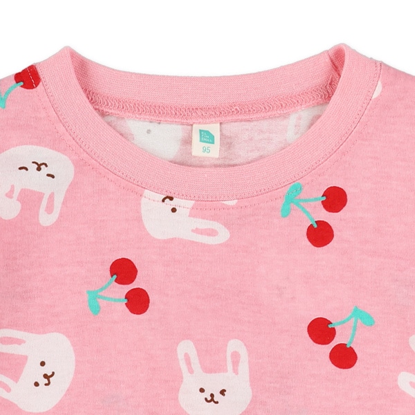 くまうさぎフルーツ総柄半袖Tシャツ