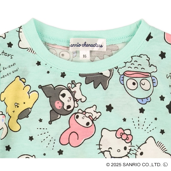 総柄半袖Tシャツ（ハローキティ・サンリオキャラクターズ）