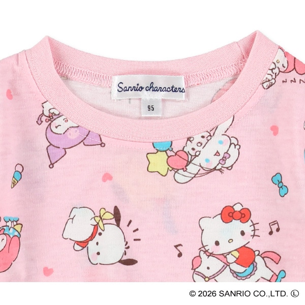 総柄半袖Tシャツ（ハローキティ・サンリオキャラクターズ）