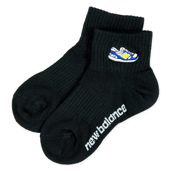 NewBalance）3足組キッズアンクルソックス（ブラック無地刺繍）