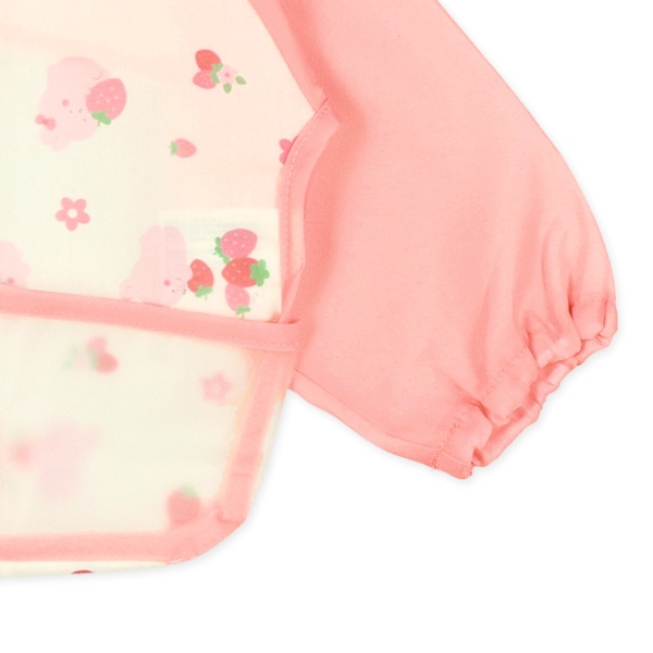 長袖食事用エプロン（うさぎ・いちご）