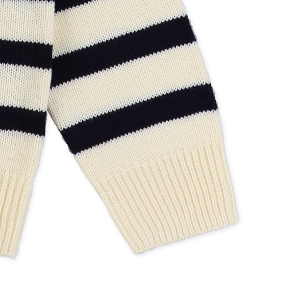ボーダー柄セーター