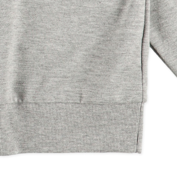 裏毛エンボスロゴ薄手トレーナー