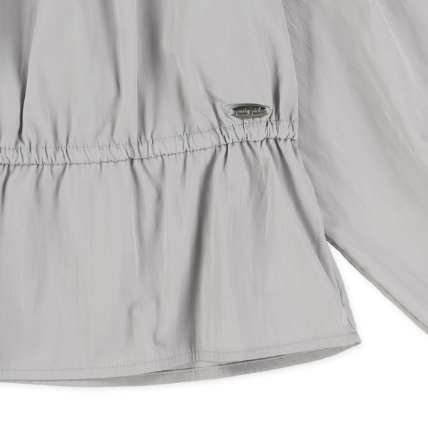 布帛肩開き長袖ブラウス