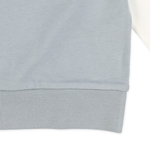 胸ロゴベストレイヤード風長袖Tシャツ