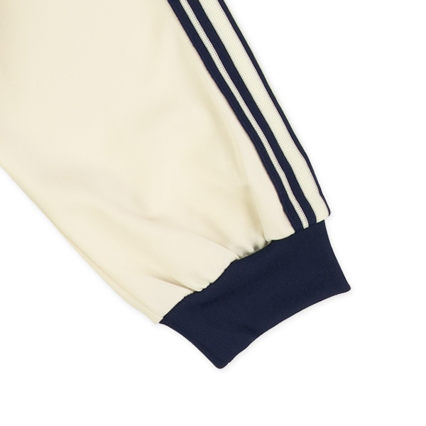 袖ライントラックジャケット