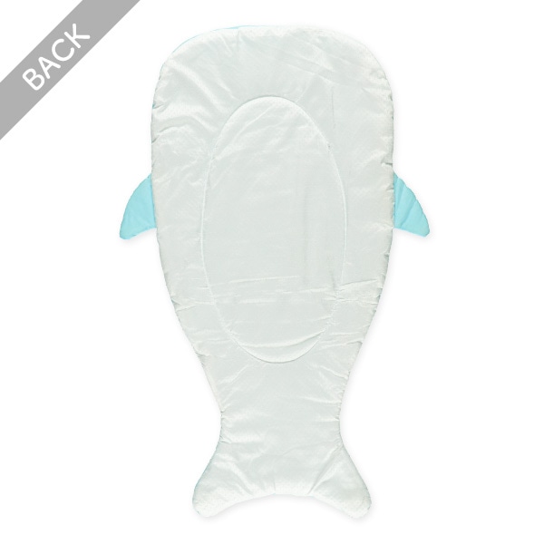 ひんやり冷感マット（ジンベエザメ）55×85cm