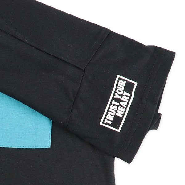 半袖パジャマ（胸ポケット・ロゴチケット）