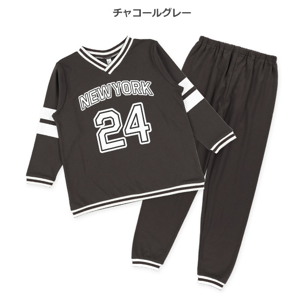 長袖パジャマ（ユニフォーム風）