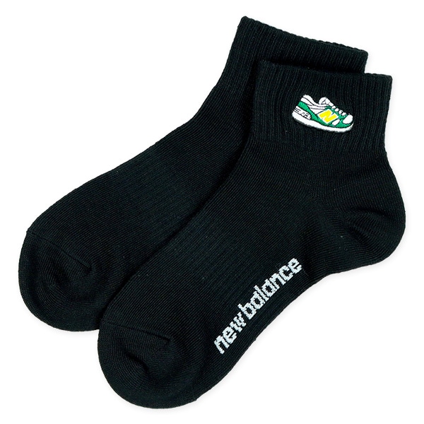 NewBalance）3足組スクールアンクルソックス（ブラック無地刺繍）