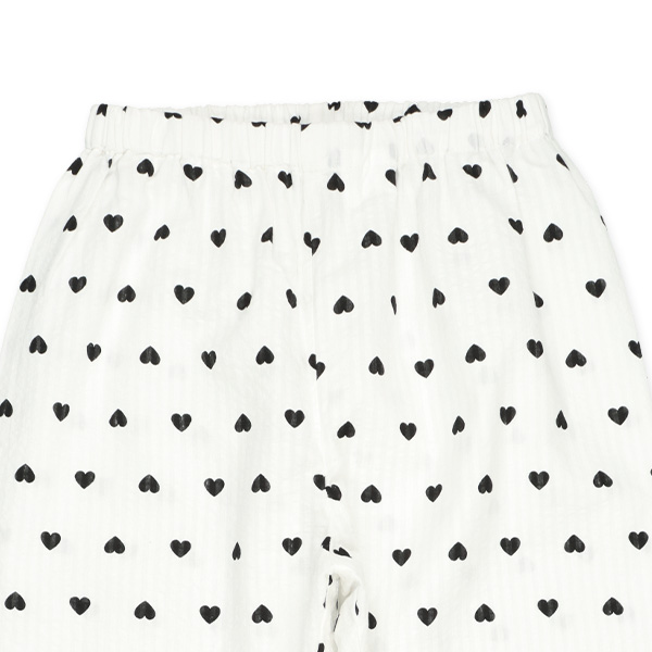 袖ロールアップ前開き長袖パジャマ（ハート総柄）