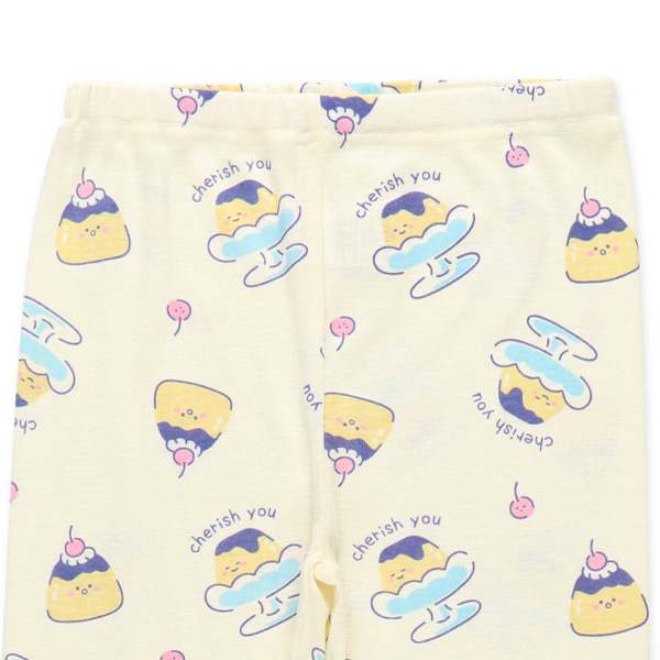 スリムフィットラグラン長袖パジャマ（プリン総柄）