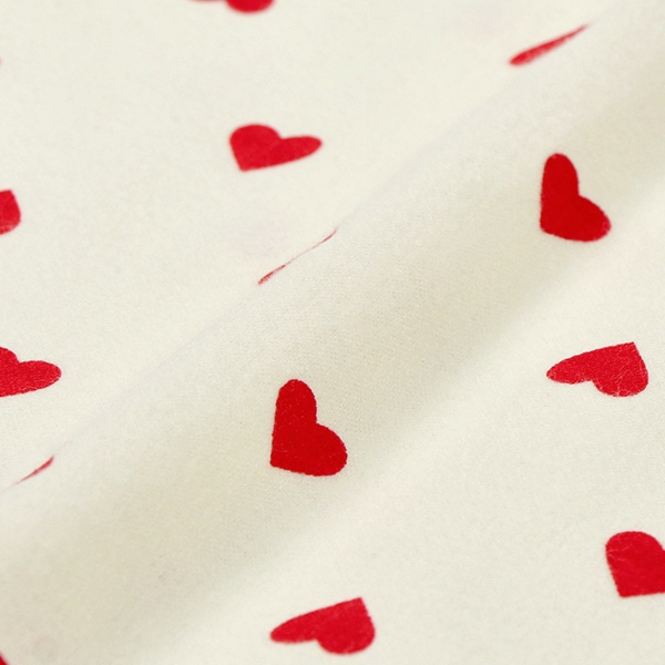 前開き長袖パジャマ（ハート総柄）