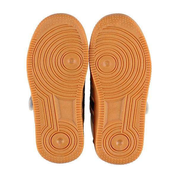 4本ラインスニーカー