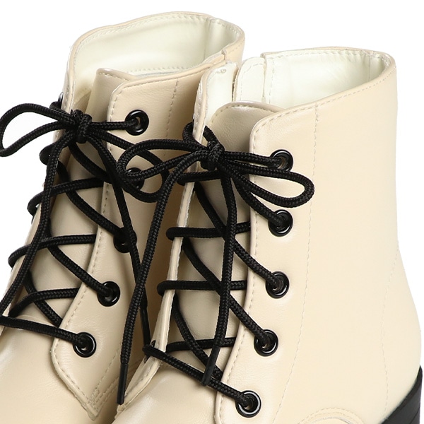 シューレースブーツ（アイボリー）