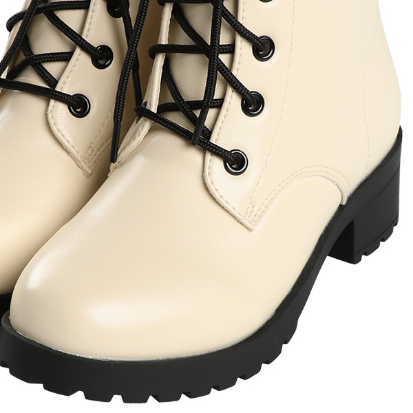 シューレースブーツ（アイボリー）