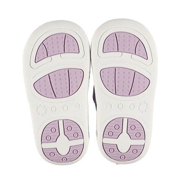 笛入りベビーサンダル（アニマル刺繍）