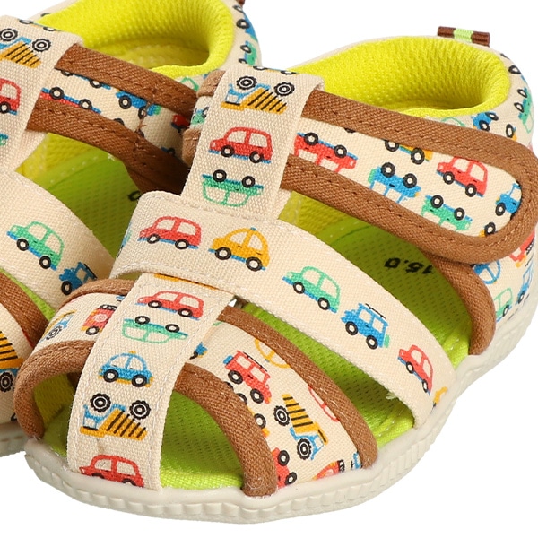 ベビーサンダル（くるま柄）