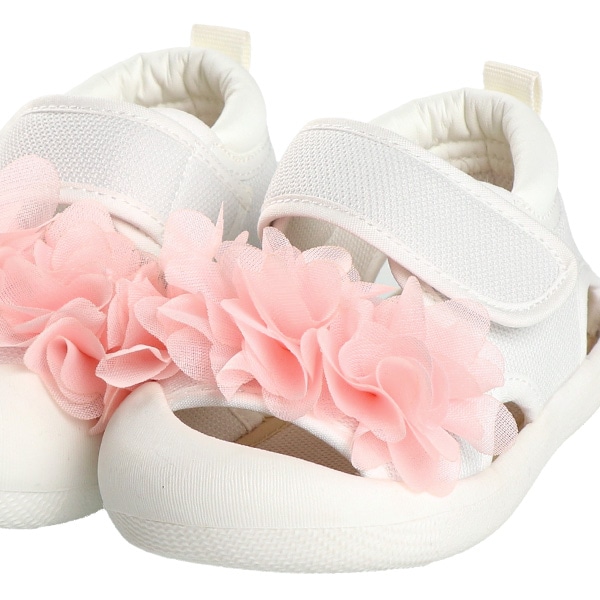ベビーサンダル（花モチーフ）