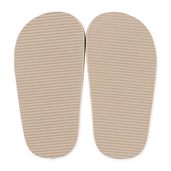 ベビービーチサンダル（なりきりいちご）