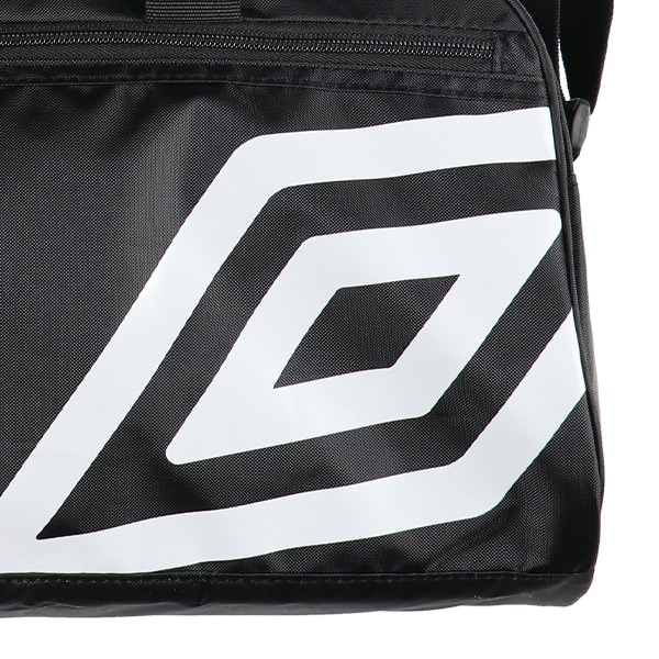 UMBRO）ボストン型ビーチバッグ