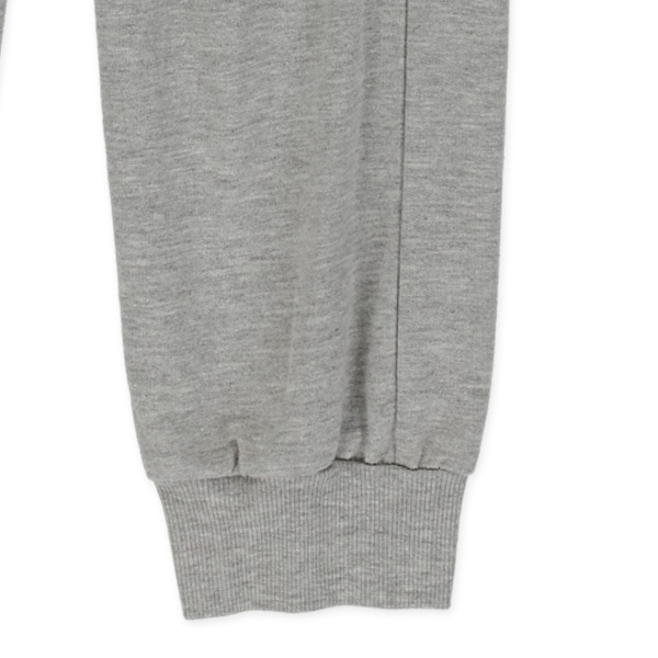 ミニ裏毛エンボス加工切り替えパンツ