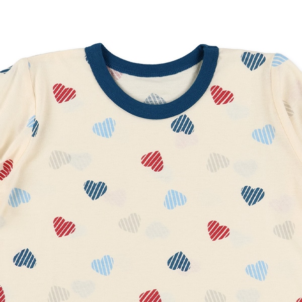 袖ロールアップ腹巻付き長袖パジャマ（ハート総柄）